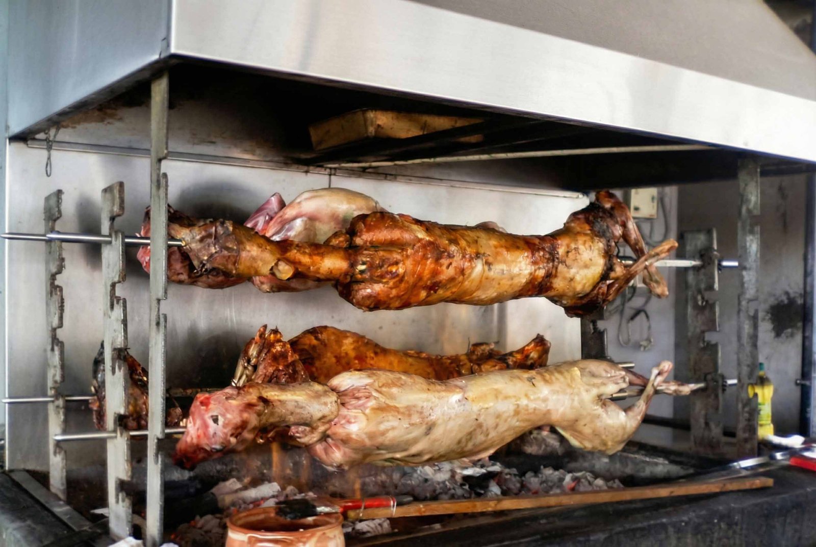 Αρνί στη σούβλα